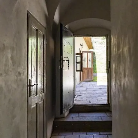 Charlotte V Dome So Studnou Na Streche Apartmán *